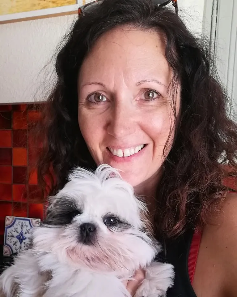 Choupi, chiot shi tzu dans mes bras